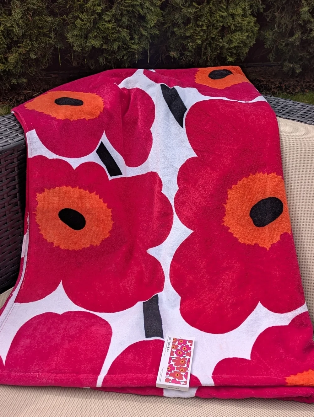 Marimekko Unikko Towel Red Pink White Floral Beach Bath Towel Finnish Design New